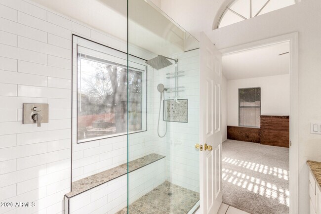 Building Photo - 1629 S Ash Dr