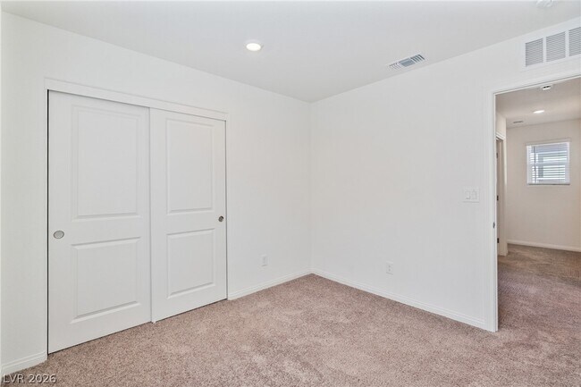 Building Photo - 9079 Vesey Ave
