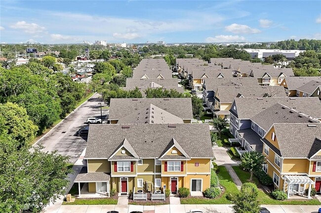 Building Photo - 2618 Lodi Cir