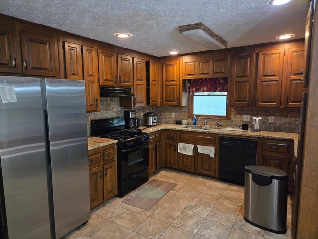 Building Photo - 4700 Norman Dr NW