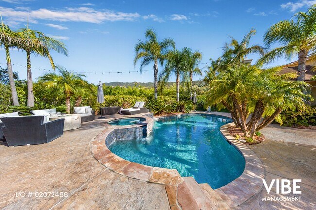 Building Photo - Gated Community-Lynn Oaks Estates Pool Hom...