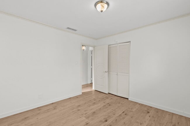 Building Photo - 18621 Bryant St