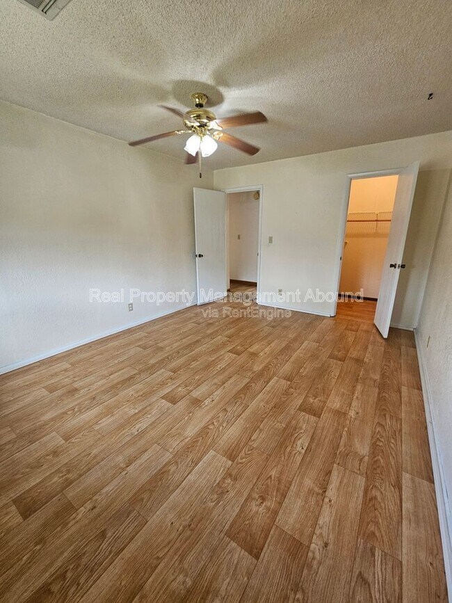 Building Photo - 7710 N 120th Ave E