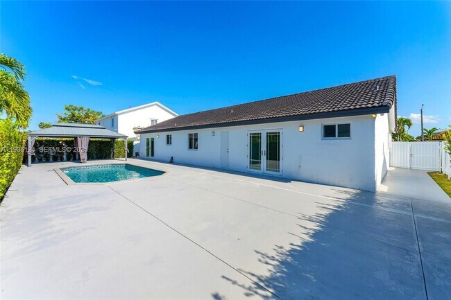 Building Photo - 15042 SW 149th Ct