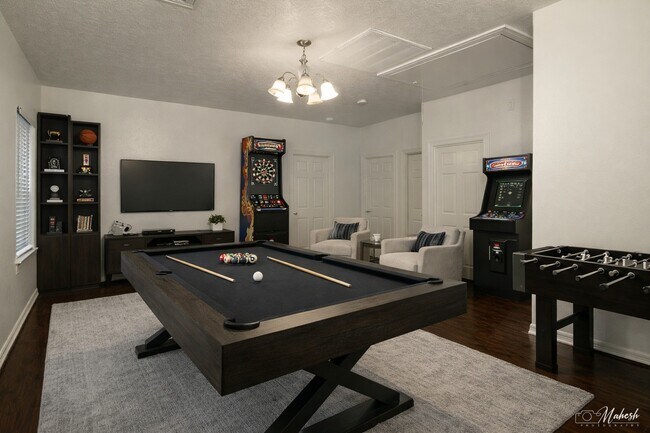 Building Photo - 10904 Panther Ct