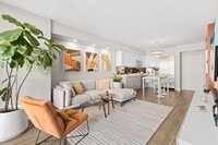 Building Photo - 1300 Brickell Bay Dr