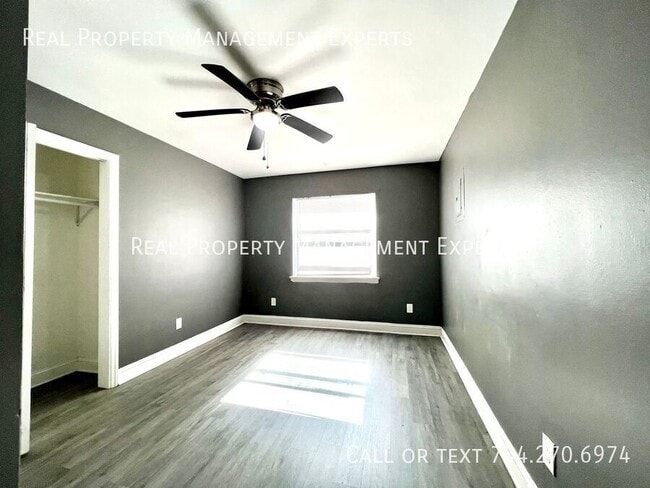 Building Photo - 2501 Eastway Dr