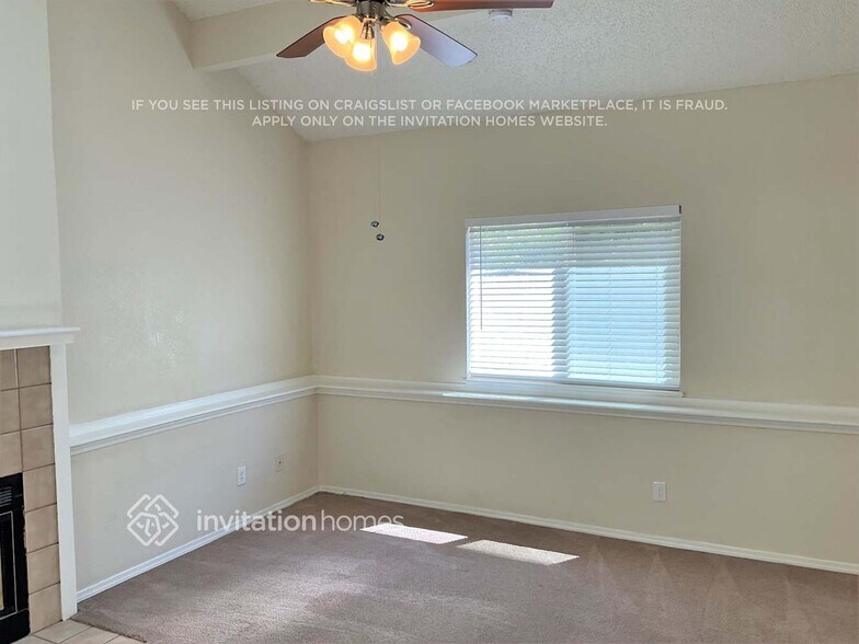 Building Photo - 2935 Haystack Dr
