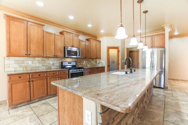Building Photo - 479 San Simon Dr