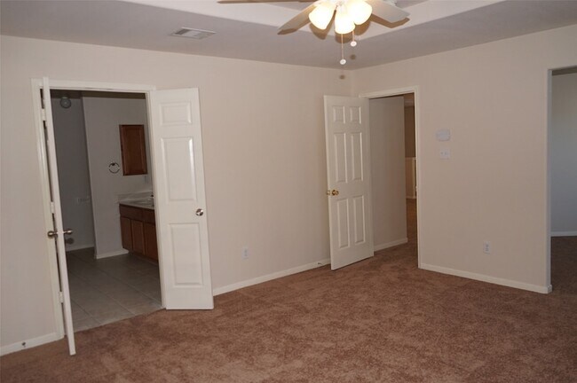 Building Photo - 2719 Indigo Stone Ln