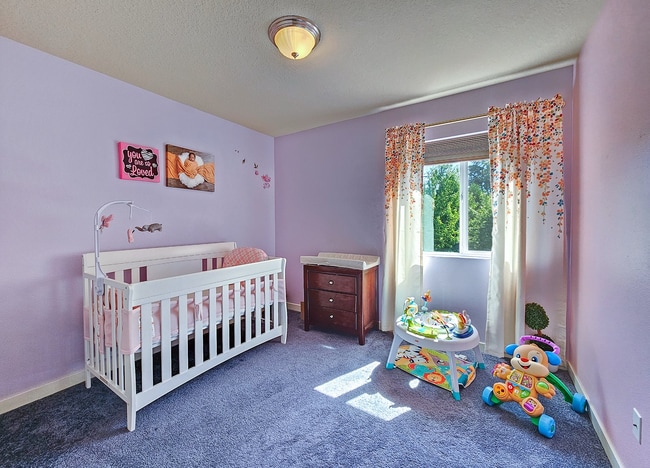 Building Photo - 588 SW 197th Pl