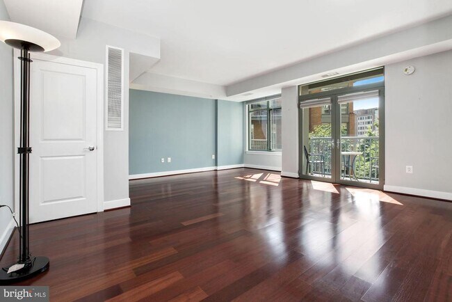 Building Photo - 2425 L St NW