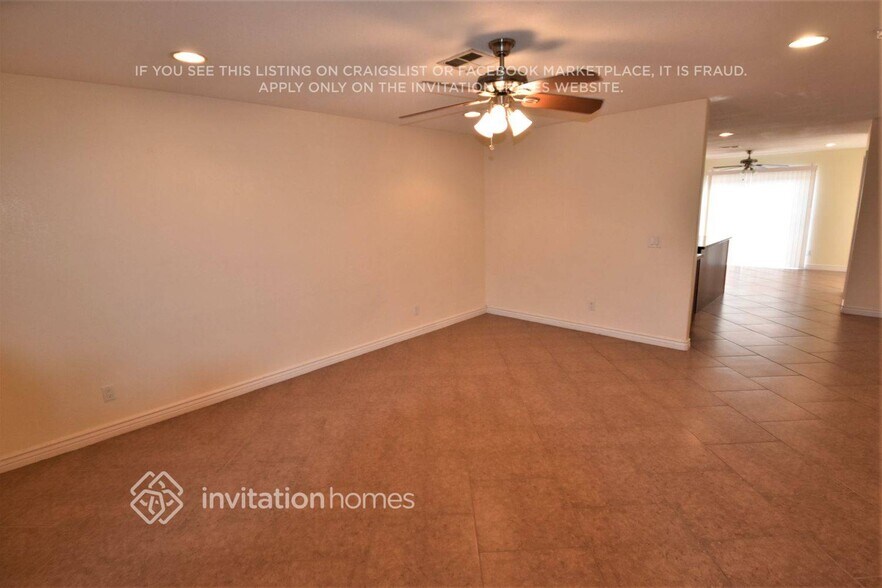 Building Photo - 3725 W Butler Dr