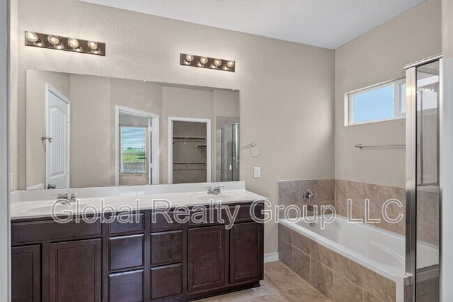 Building Photo - 14918 Goldfinch Wy