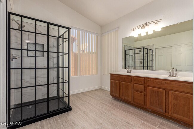 Building Photo - 6092 W Dublin Ln