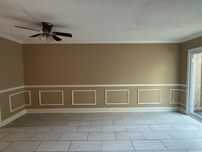 Building Photo - 6510 Wildwood Trail