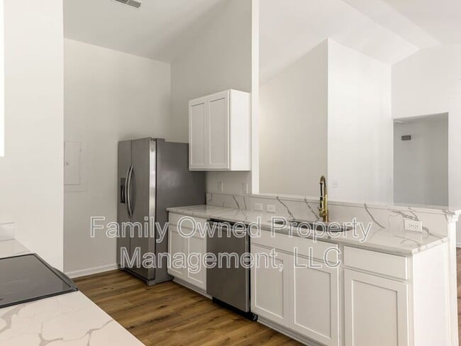 Building Photo - 5208 Copley Cir