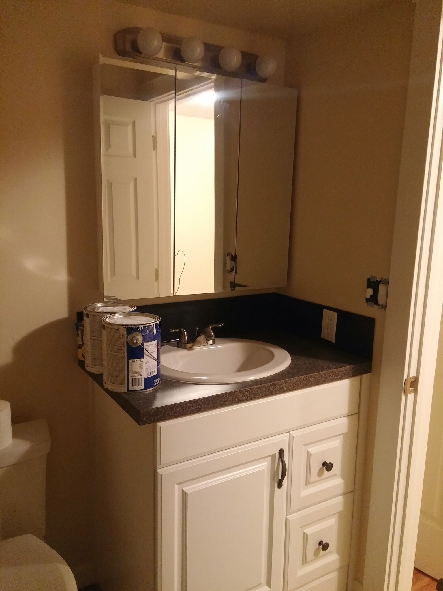 Building Photo - 1358 NW Hall Dr