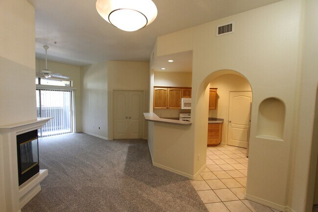 Building Photo - Spacious 2 Bedroom Summit Park Condo with Private Balcony & Soaking Tub