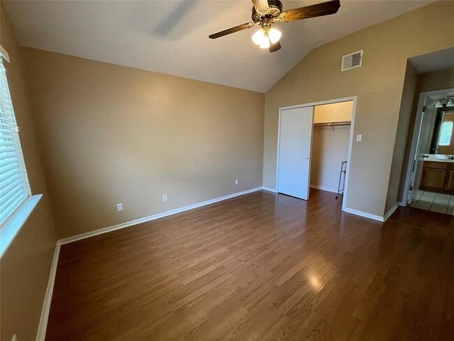 Building Photo - 16917 Ardisia Dr