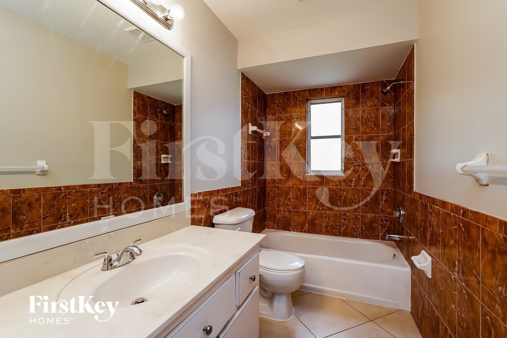 Building Photo - 8441 Bahamas Rd