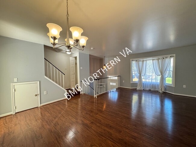 Building Photo - 7343 Rokeby Dr
