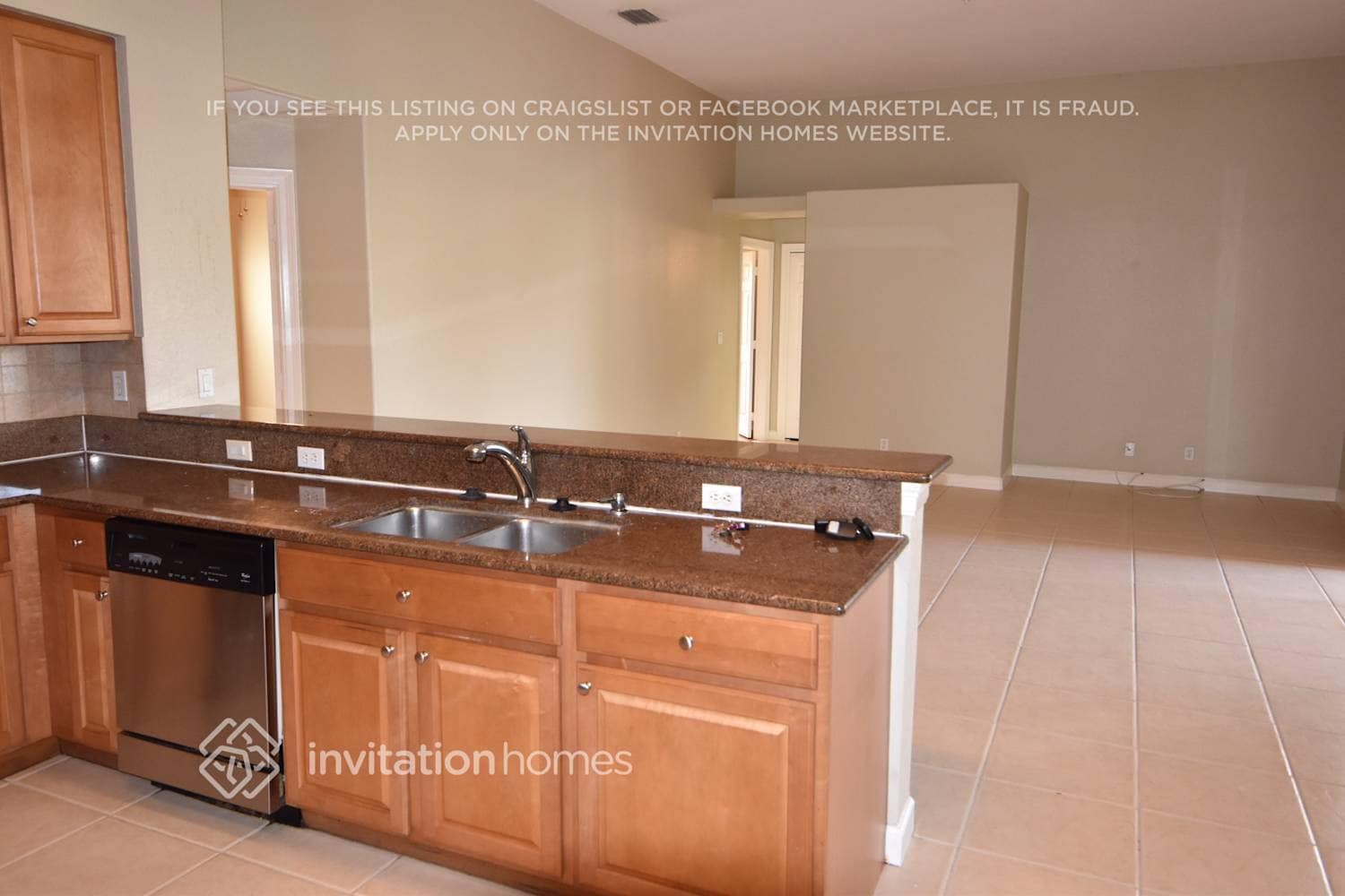 Building Photo - 6469 Bay Island Ct