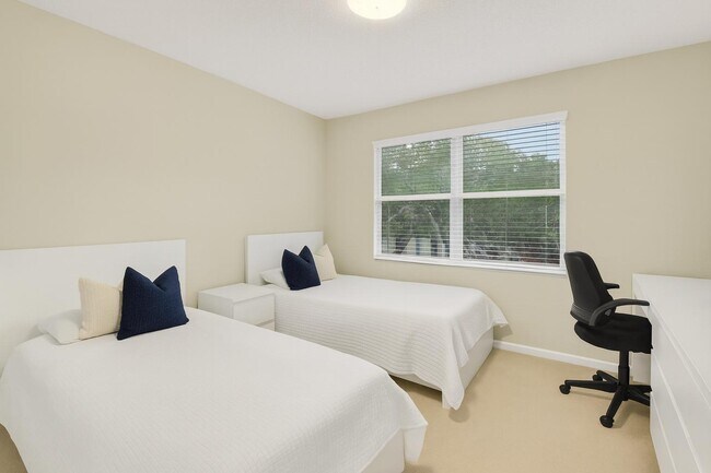 Building Photo - 20951 Via Alamanda