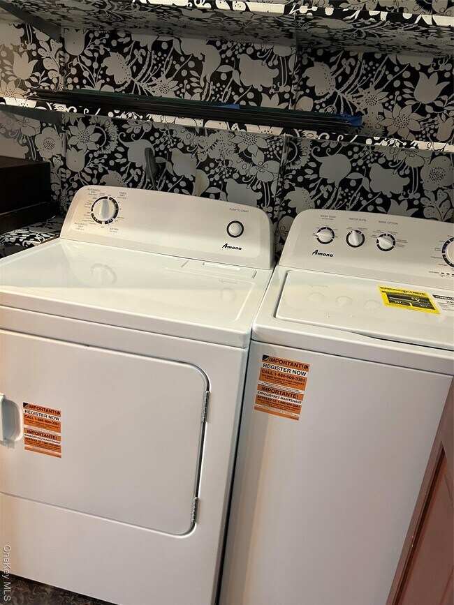 Building Photo - 125 W Hoffman Ave