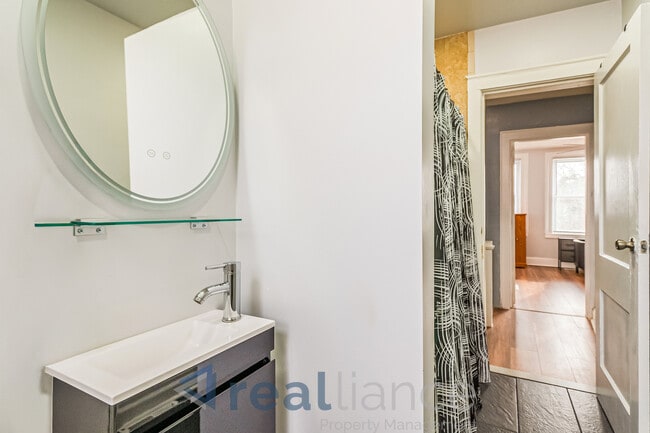 Building Photo - 2302 E St NE