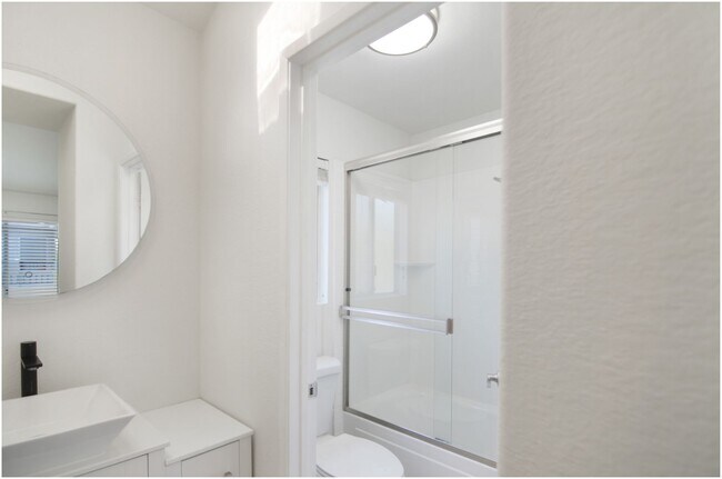 Building Photo - Aliso Viejo 1 Bedroom Condo!