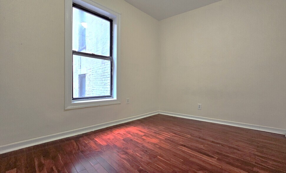 Building Photo - 255 Fort Washington Ave