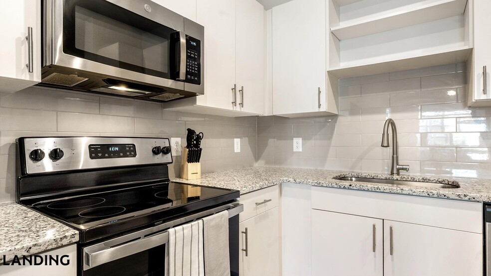 Building Photo - 110 Zora Pl