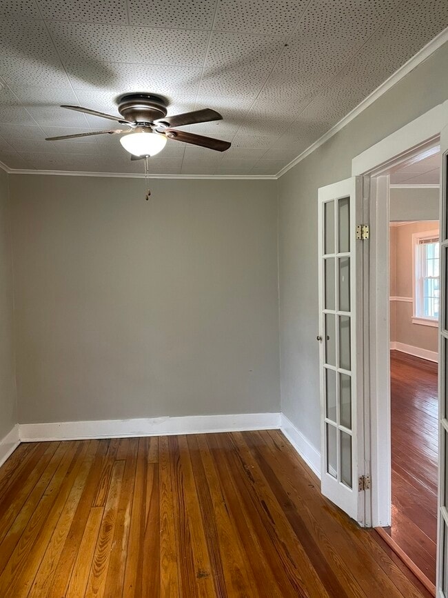 Building Photo - 1700 Riverside Ave