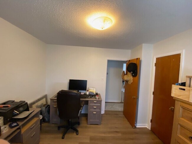 Building Photo - Cozy Sneads Ferry Rental -  UTILITIES, LAW...