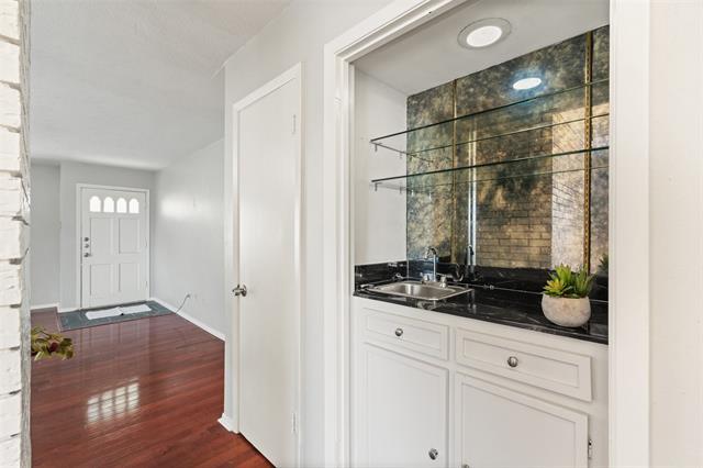 Building Photo - 10407 Pagewood Dr