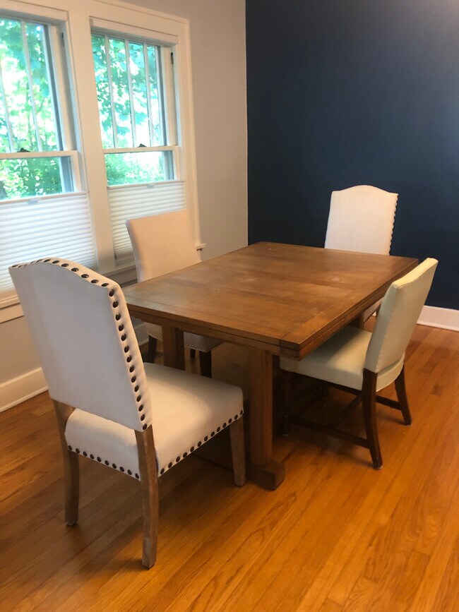 Building Photo - 1021 Morrison Ave