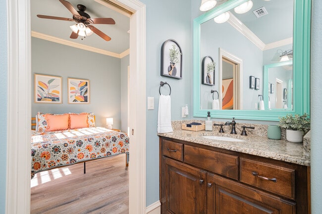 Building Photo - 1610 Olympic Drive