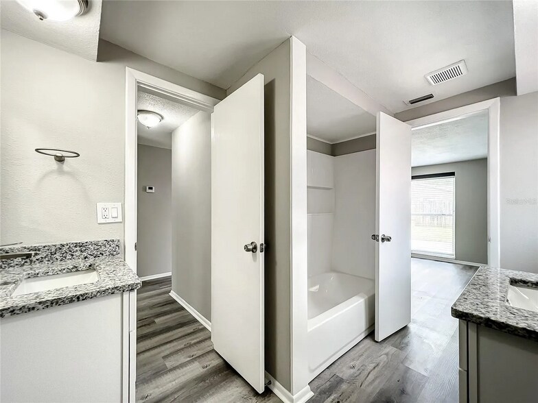 Bathroom 1 - 10125 Regency Park Blvd