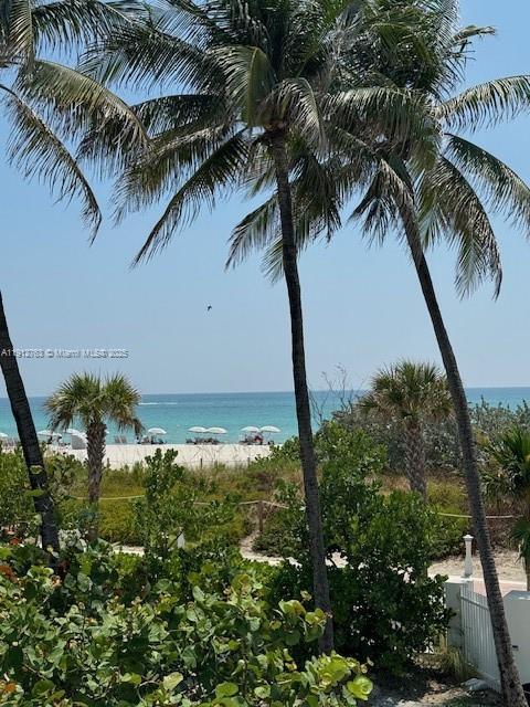 Building Photo - 5161 Collins Ave