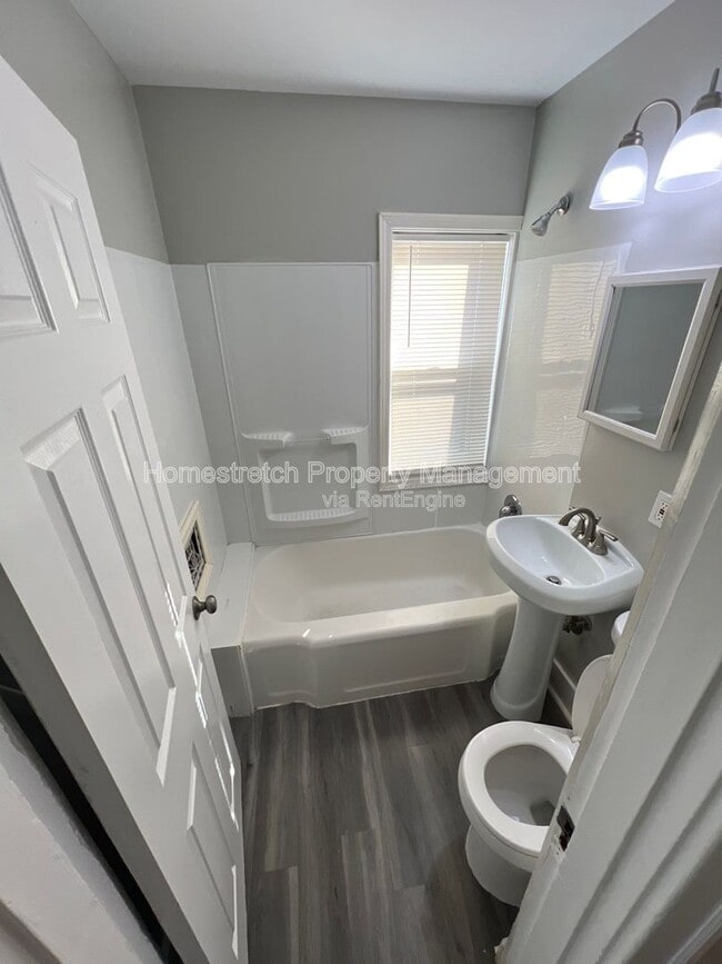 Building Photo - 7014 Edison Ave