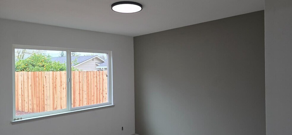 Building Photo - 6852 Westchester Way