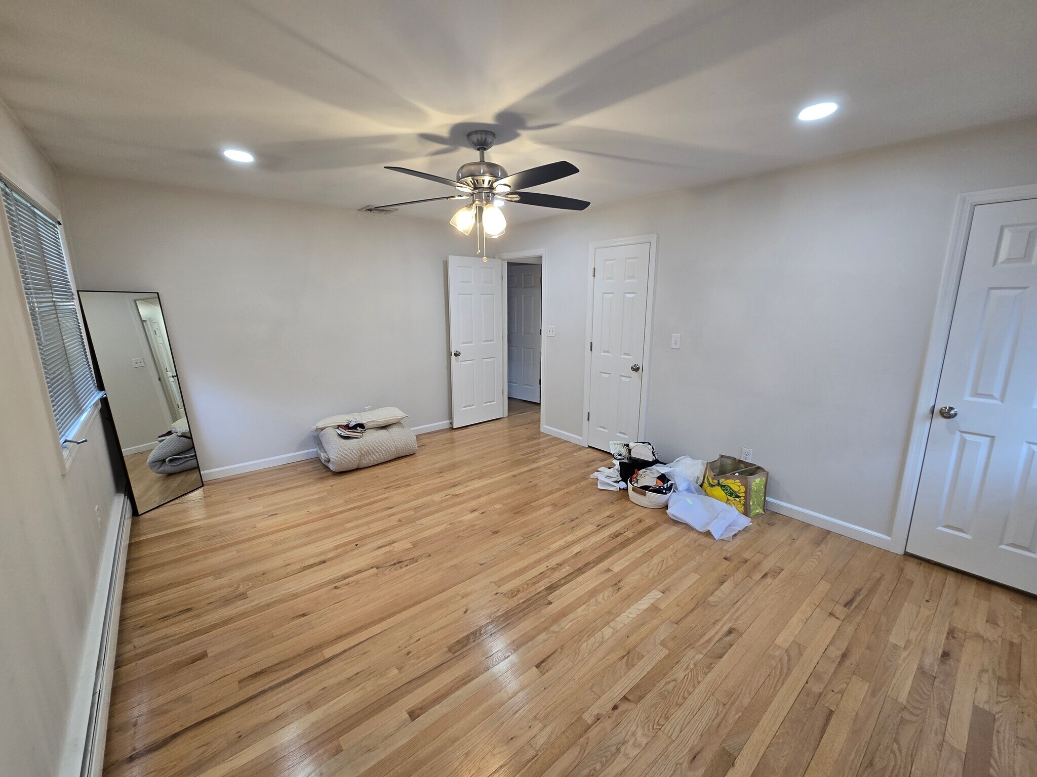 Main Bedroom - 401 2nd St