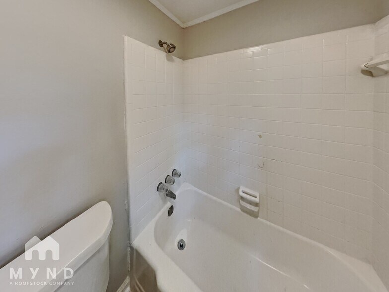Building Photo - 502 Fairlane Cir NW