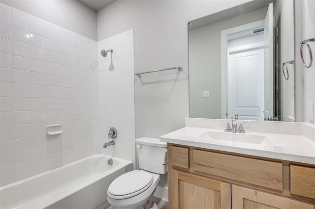 Building Photo - 8132 Legacy Trl