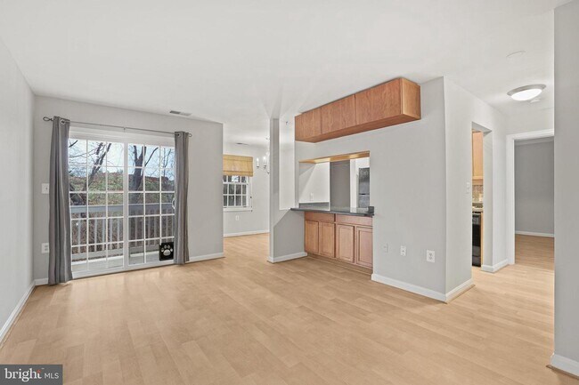 Building Photo - 100 Westwick Ct