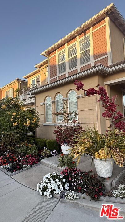 Building Photo - 14811 Blossom Ln