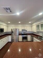 Building Photo - 3962 Oakfield Dr
