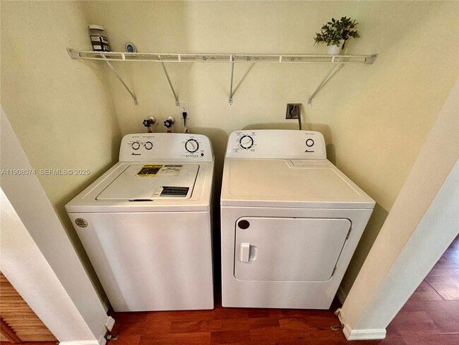 Building Photo - 11821 SW 80th St