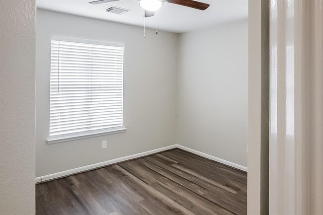 Building Photo - 8122 Arrington Forest Ln